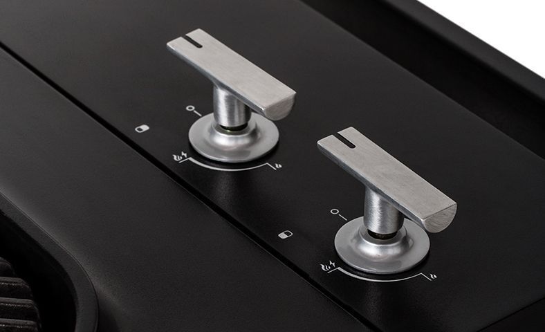 Everdure FORCE seitliche Ansicht